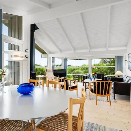 Nyaraló Laurentius - 300m From The Sea By Interhome *