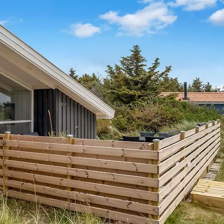 Laurentius - 300m From The Sea By Interhome Nyaraló