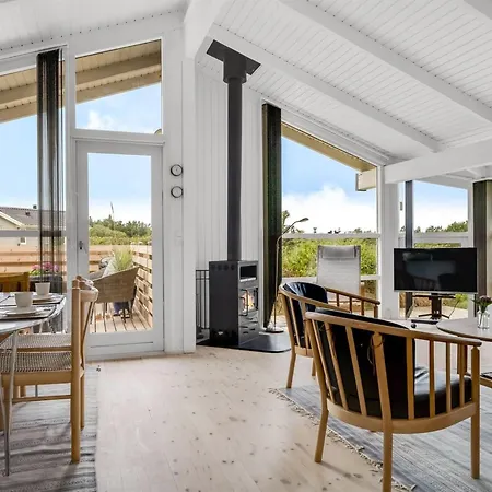 Laurentius - 300m From The Sea By Interhome *