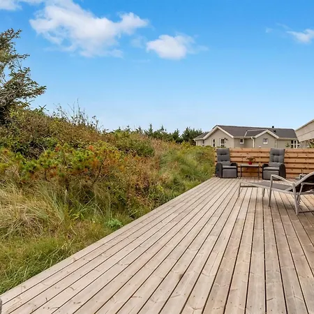 Laurentius - 300m From The Sea By Interhome Torsted